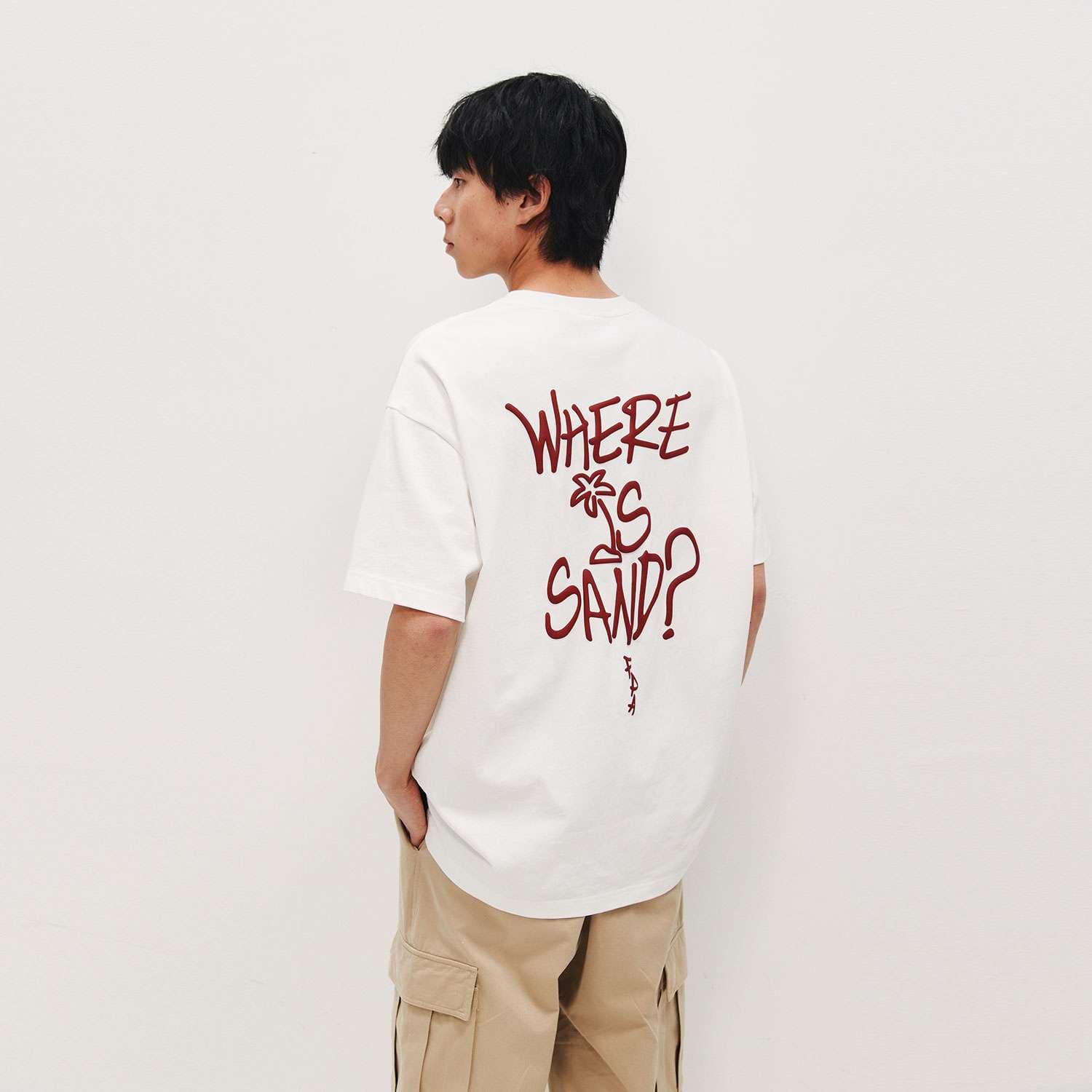 ロゴTシャツ