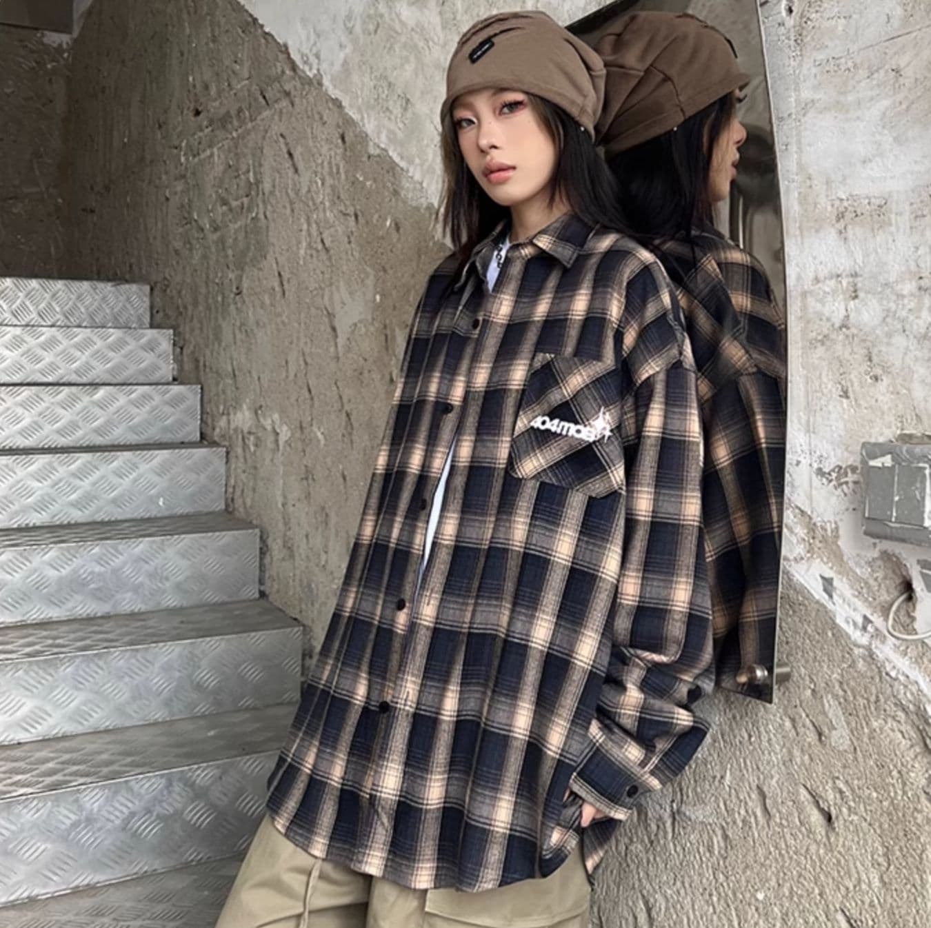 ストリートファッション ゆったりシルエットチェックシャツ
