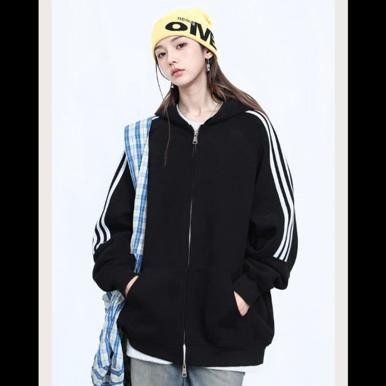 ストリートファッション サイドライン ゆったりパーカー