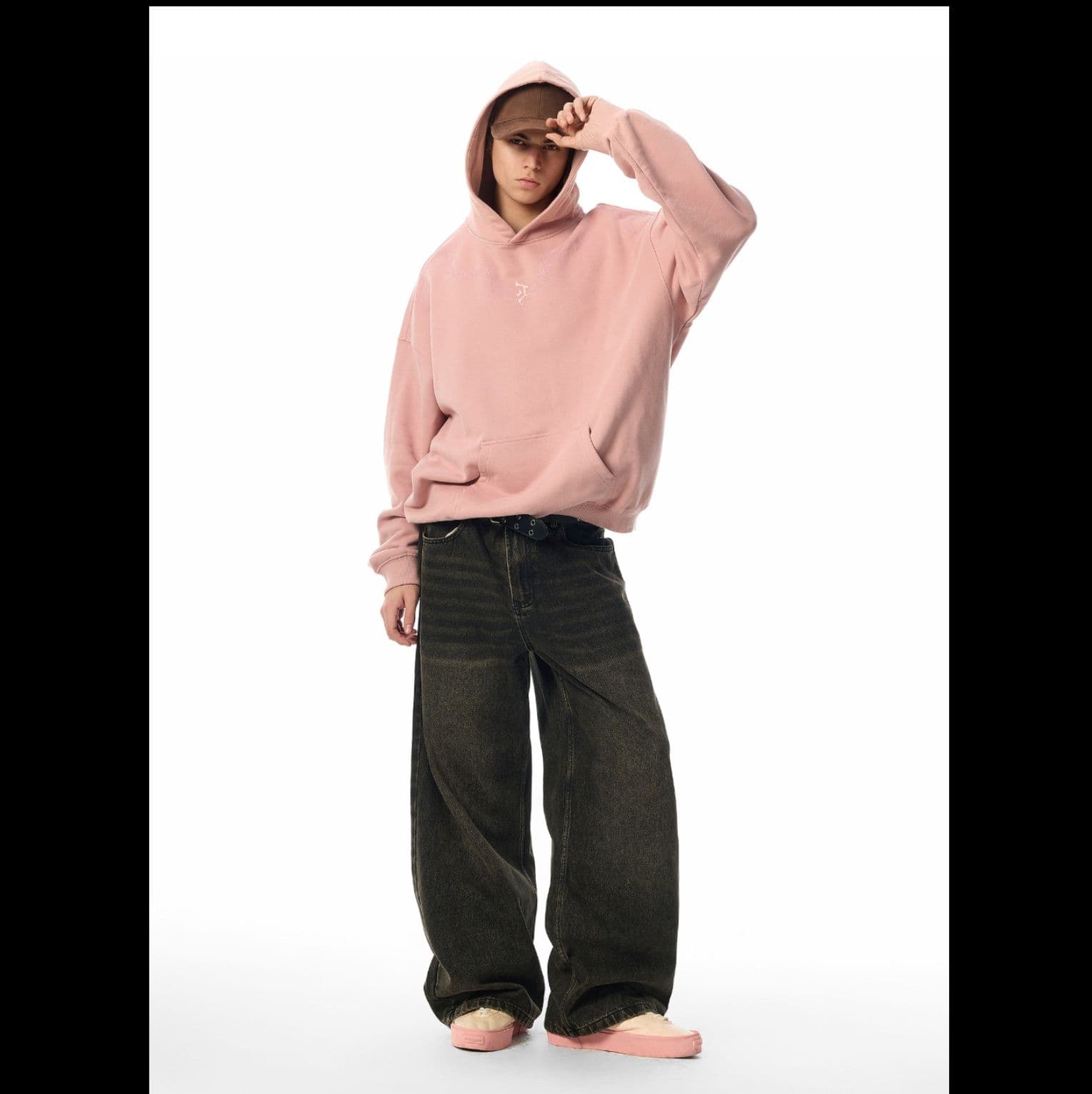 ストリートファッション ゆったりワイドデニムパンツ