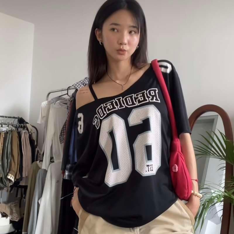 ストリートファッション オーバーサイズ アスレチック ナンバーTシャツ