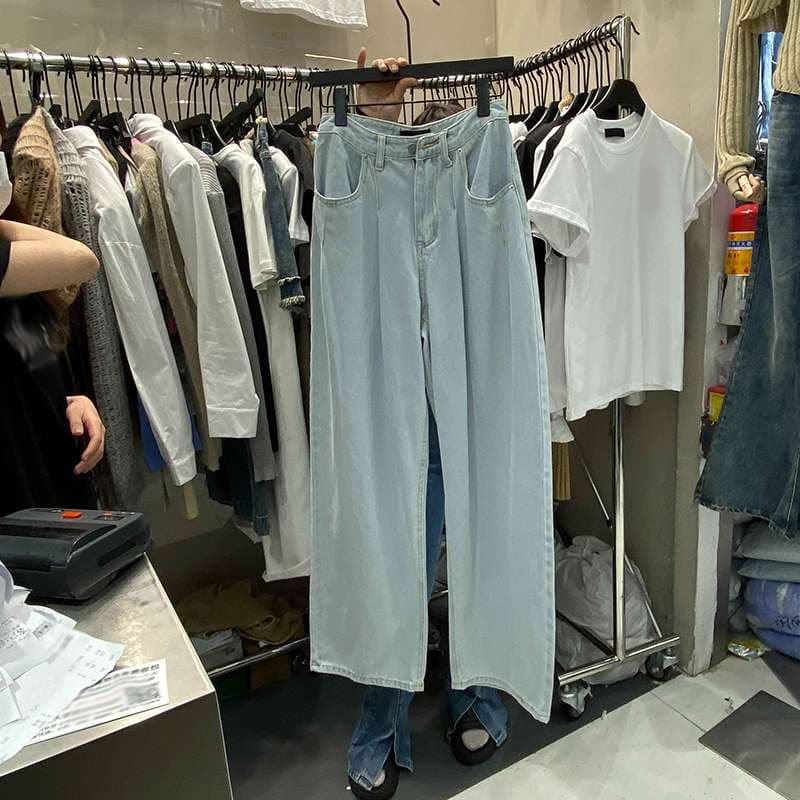 ストリートファッション ゆったりワイドデニムパンツ