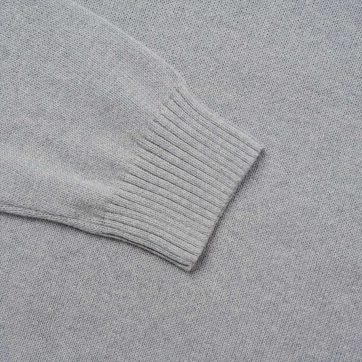 ストリートファッション シンプルなスウェットシャツ