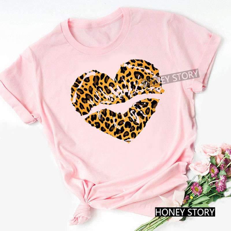 ストリートファッション 豹柄アクセントTシャツ