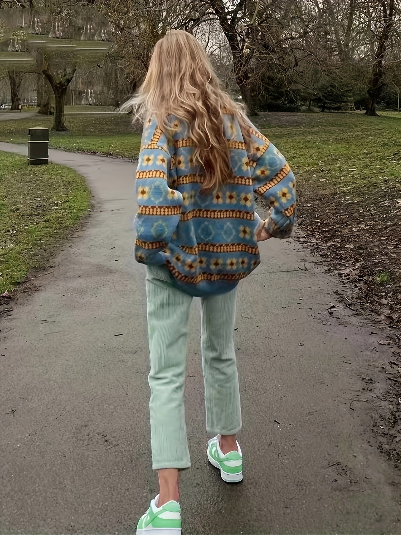 ストリートファッション 花模様ノスタルジックニット