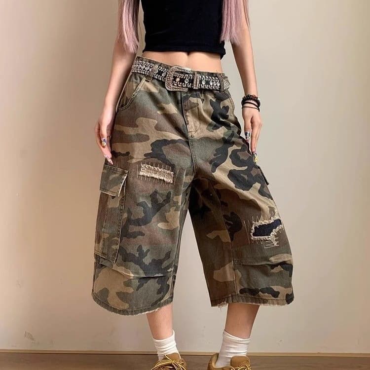 ストリートファッション カーゴパンツ迷彩柄ダメージ加工ワイドカーゴハーフパンツ