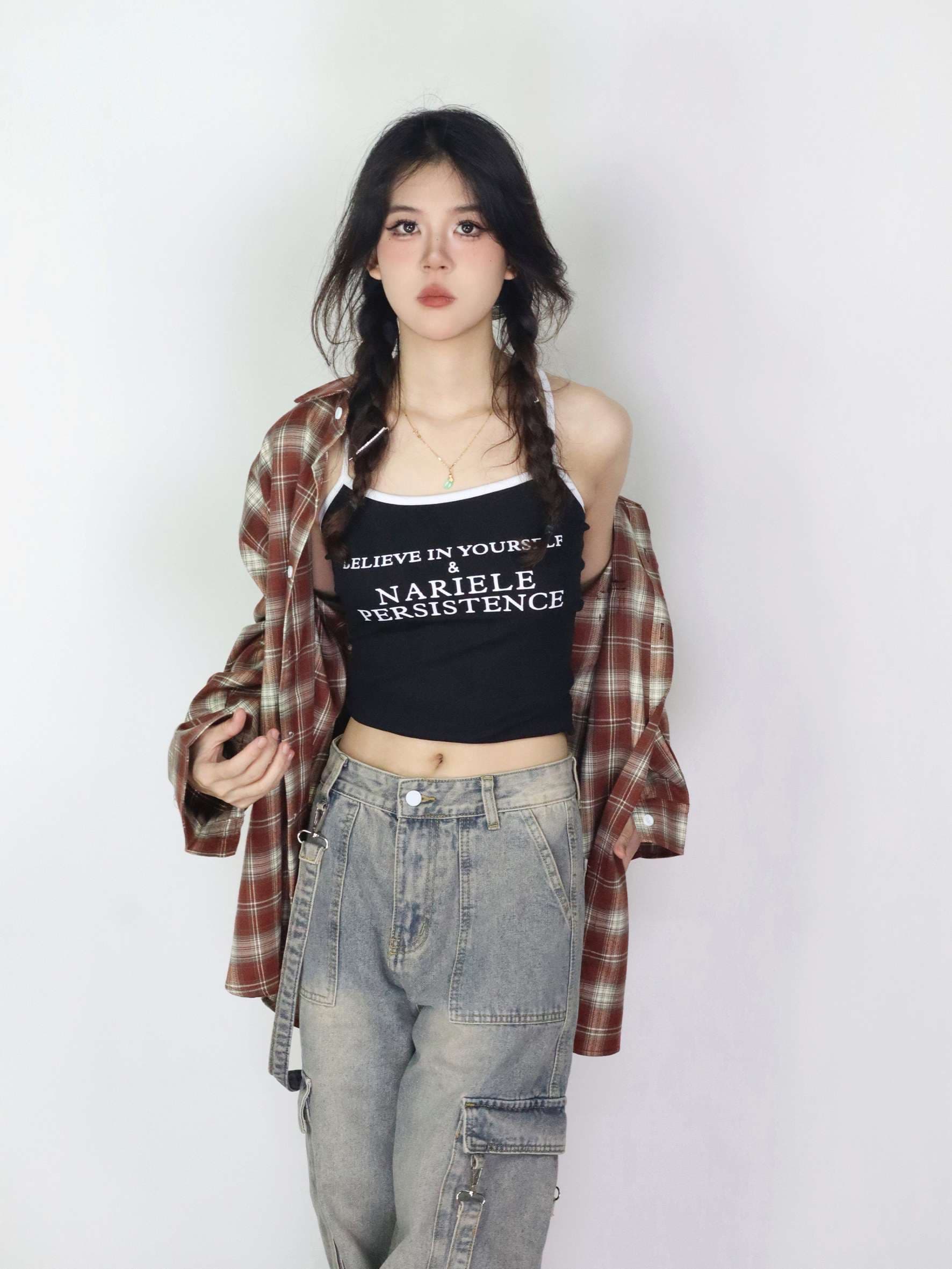 ストリートファッション ゆったりシルエットのビッグチェックシャツ