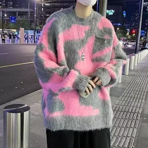 ストリートファッション モダンアート風ふわもこニット