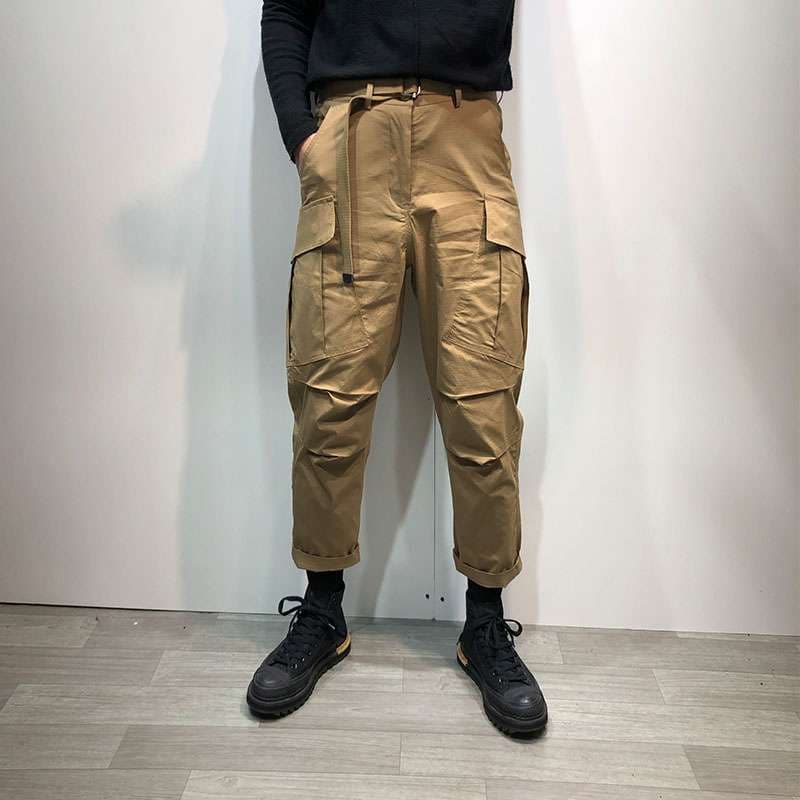 ストリートファッション ミリタリーテイスト ワイドカーゴパンツ