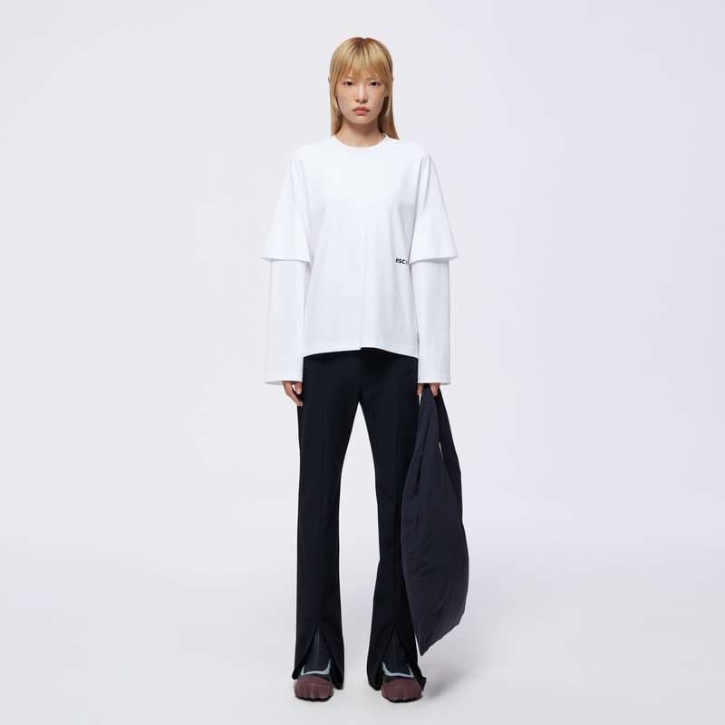 ストリートファッション レイヤード風オーバーサイズ長袖Tシャツ