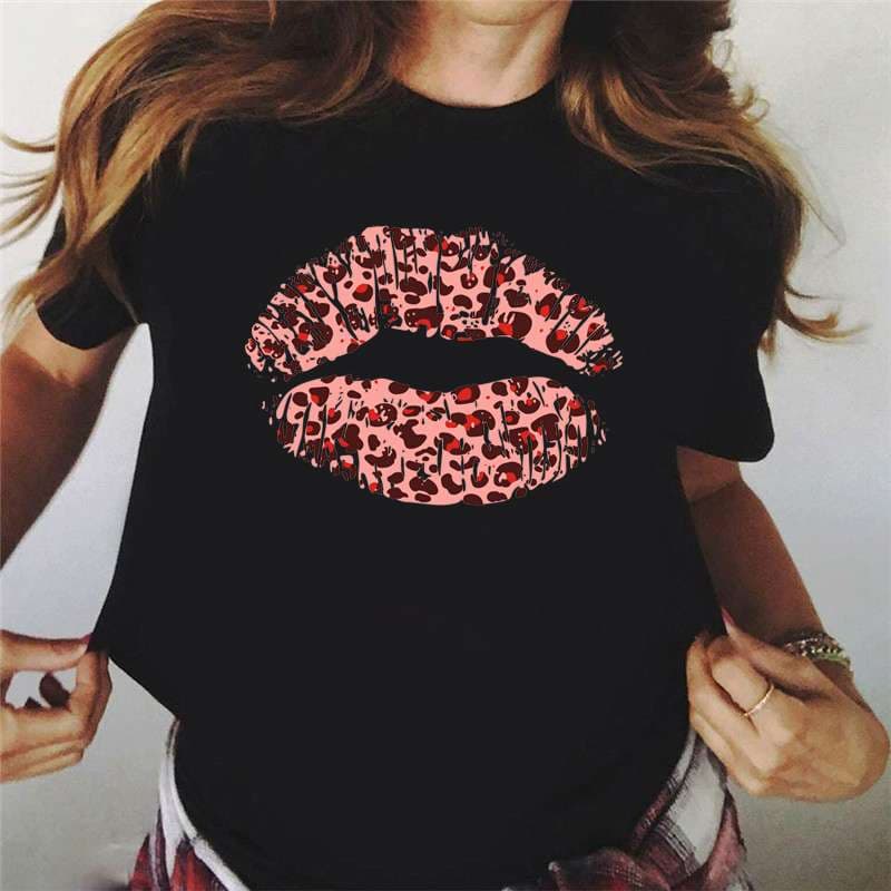 ストリートファッション 豹柄アクセントTシャツ