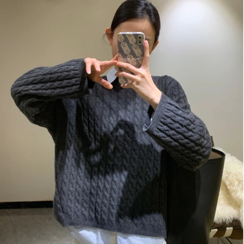 ストリートファッションニット立体ケーブル編みボリュームスリーブ