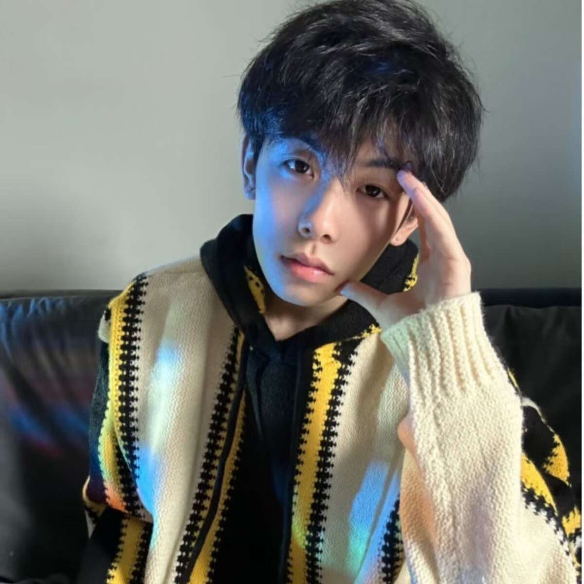 ストリートファッション ジオメトリックパターンフーディーニット