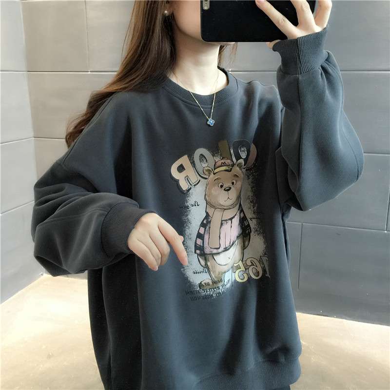 ストリートファッション クマキャラクター入りゆったりスウェット