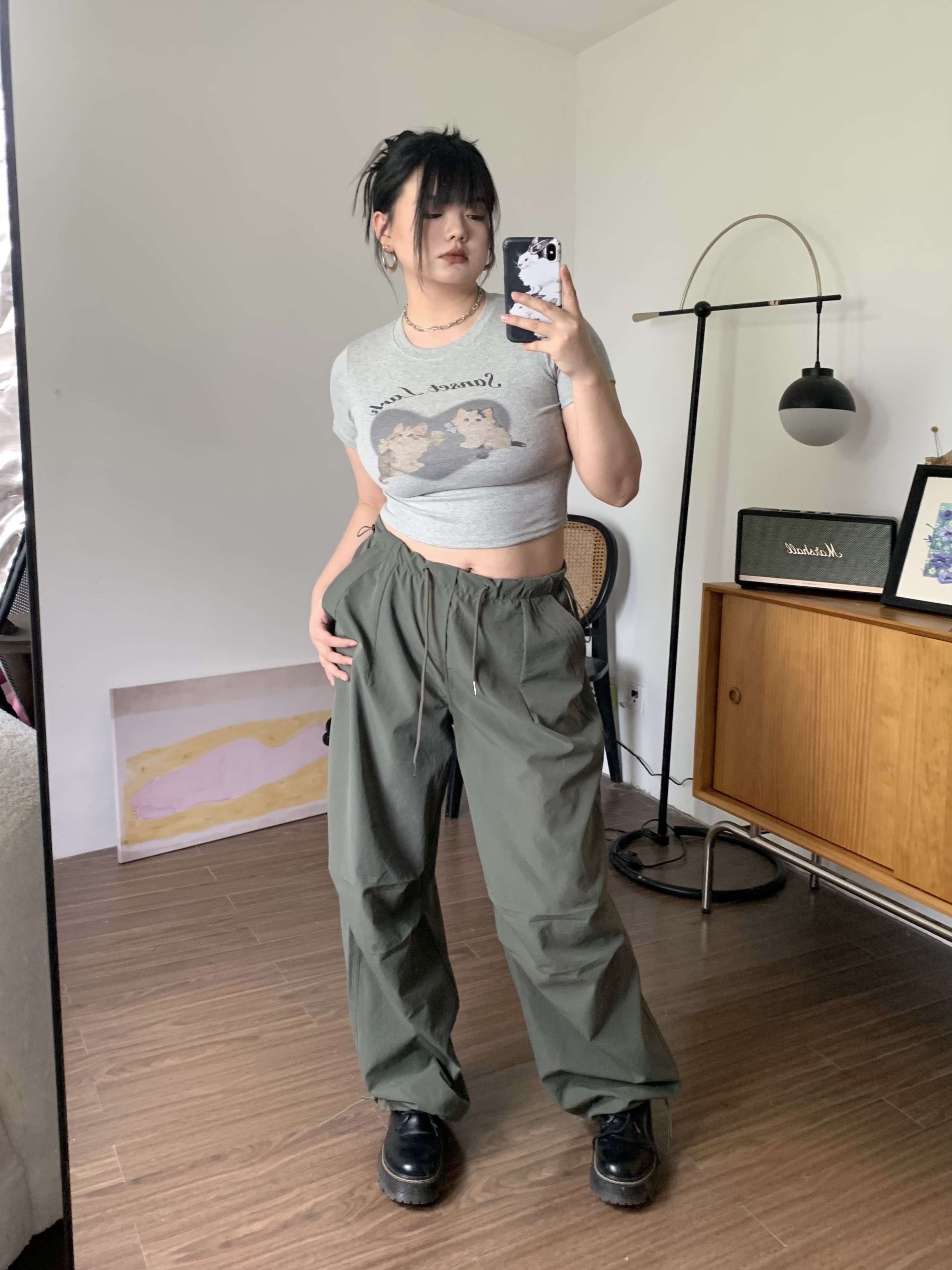 ストリートファッション ゆったりワイドカーゴパンツ