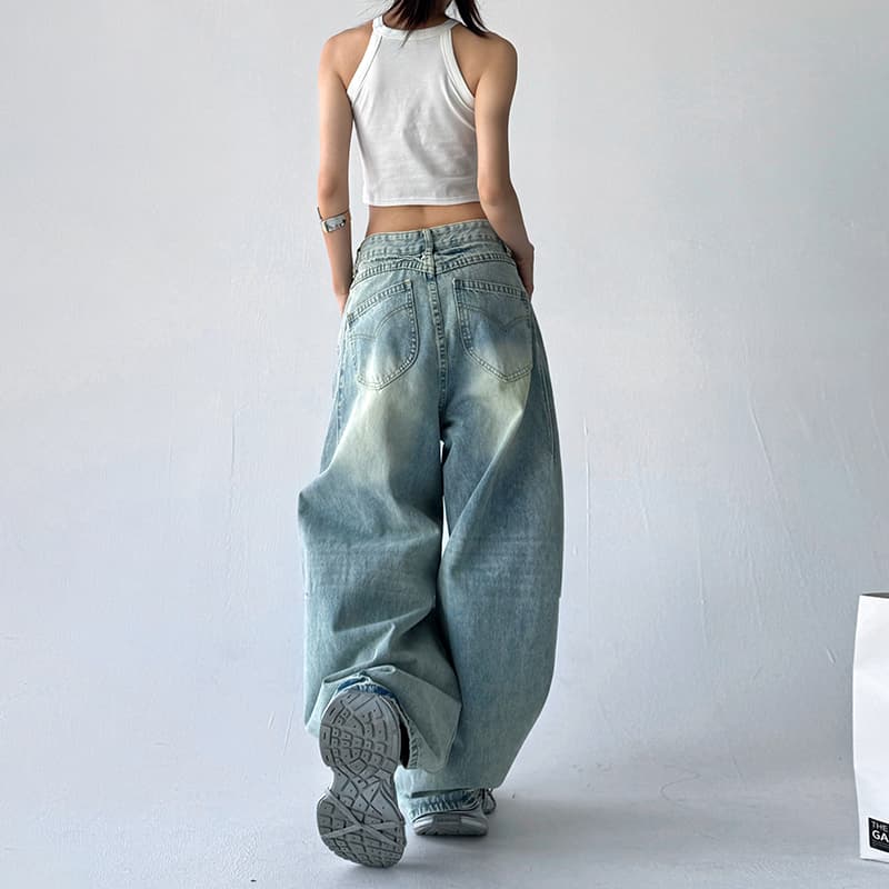 ストリートファッション ゆったりワイドシルエットデニム