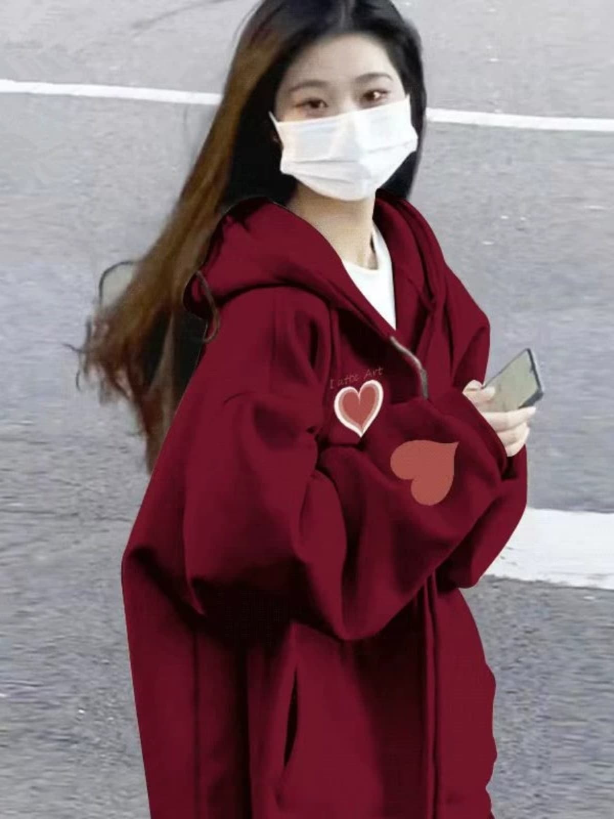 ストリートファッション ハートアクセントがかわいいオーバーサイズパーカー