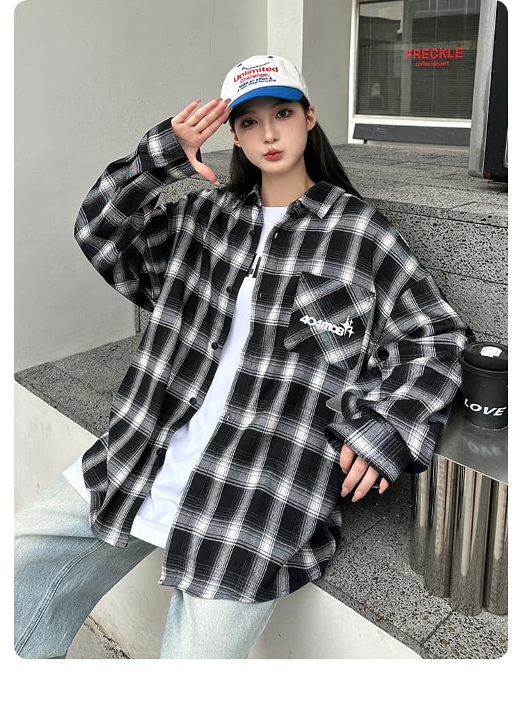 ストリートファッション ゆったりシルエットチェックシャツ