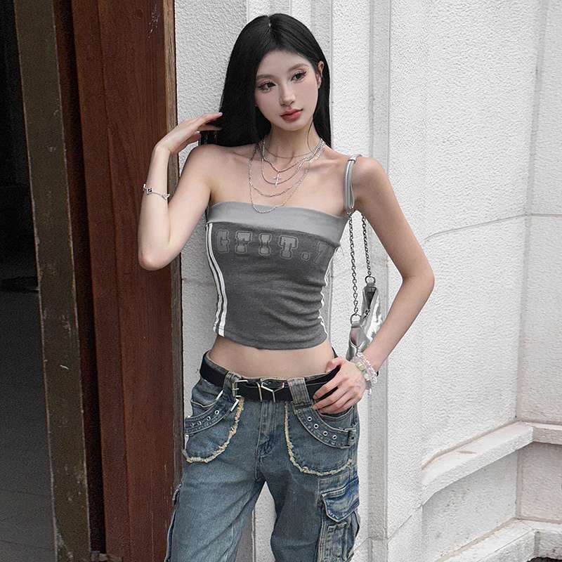 ストリートファッション ストレッチタイプの袖なしクロップトップ